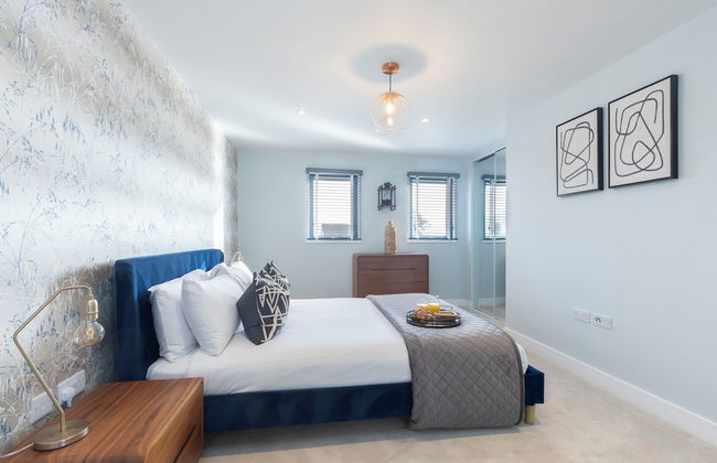 Elliot Oliver - 2 The Old Surgery: Stunning 4 Bedroom Home With Parking In Cheltenham - Photo 5