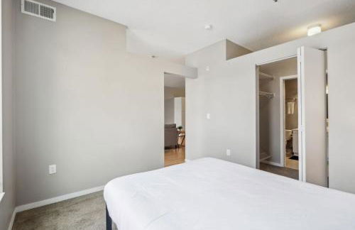 CozySuites Mill District with pool, gym #01 - Foto 4