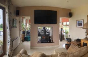 Knockalla luxury property with hot tub suitable for families - Photo 2