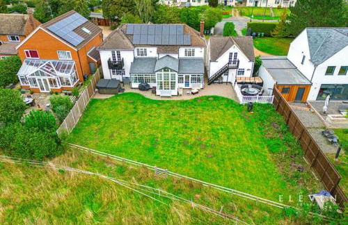 Spacious 5 Bed & Hot Tub Sleeps 12, near Stratford upon Avon - Foto 42