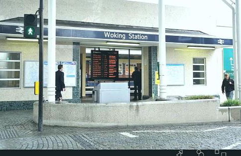 New Central Woking 1 and 2 Bedroom Apartments with Free Gym, close to Train Station - Photo 17