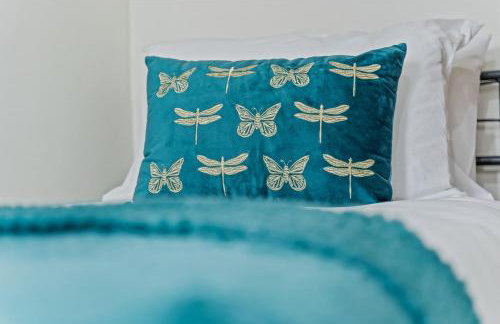 4 to 6 Beds Van Parking South Birmingham NR Edgbaston Solihull Relocations Insurance and Work Bookings Welcome - By Samina - ARZ Stays - Foto 47