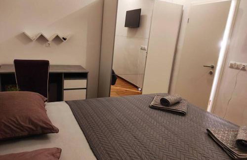 Spacious apartment near city center and the beach - Photo 3