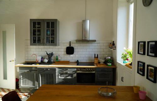 Großzügige Altbauwohnung in Bestlage - Foto 12