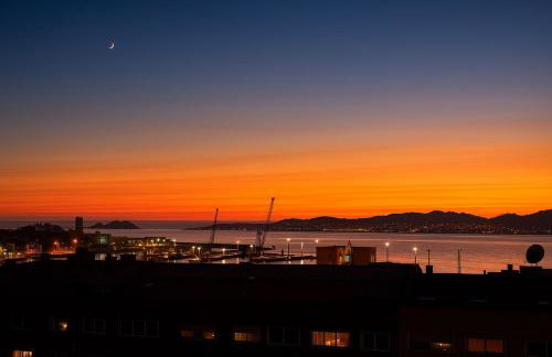 Apart CityMar 24h Terraza y vistas Ria Vigo - Foto 19