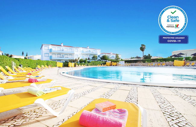 Townhouse Moreton - Photo 1