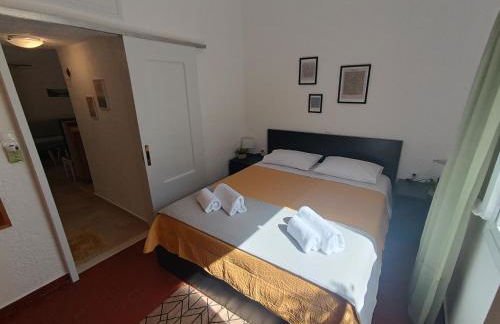 Golden Horizon Retreat, tranquil atmosphere next to the sea! - Photo 24