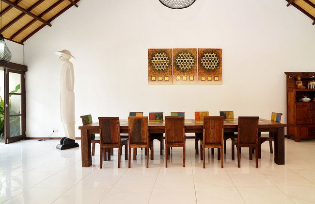 Villa Candi Kecil Tujuh by Villa Finder - Foto 21