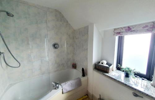 Lindas Retreats Self catering accommodation 1 bedroom cottage or 3 bedroom House - Foto 31