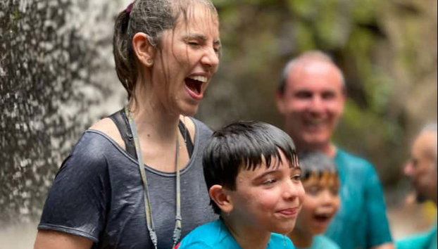 Cascavel Sunset Hike - Photo 4, Enjoying a family dip in the waterfall