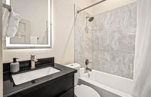 2Linkd Homes | 9BR•All Private Baths | Pool |Gated - Foto 14