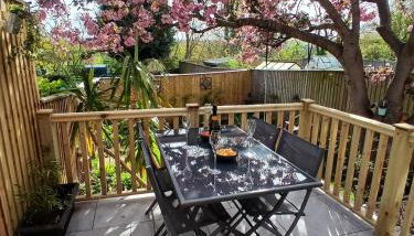 Down by the Riverside - Photo 4, Garden, Garden view