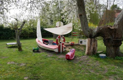 Ferienwohnungen Naschkatze Usedom mit Garten, Ruhe & Blick auf den Wieck in Krummin - Foto 3