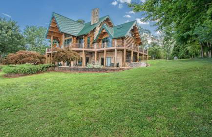 Azalea Retreat by Avantstay Sleeps 34 & Pool - Foto 5