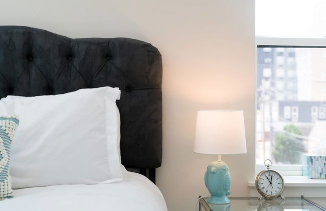 Regal Rooftop Retreat Rise Above the Ordinary - Foto 10