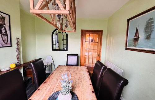 Park Road Holiday Home - Spacious 3 bedroom house with garden near Edinburgh - Photo 13