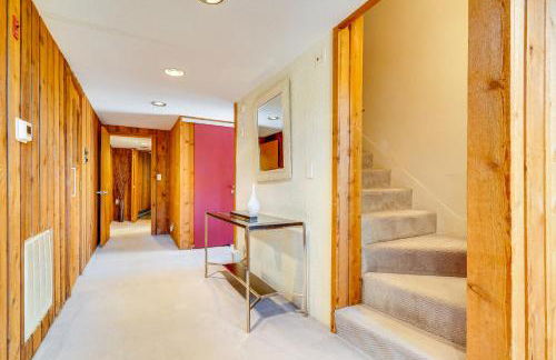 Stratton Shuttle Access! Vermont Mountain Hideaway - Foto 18