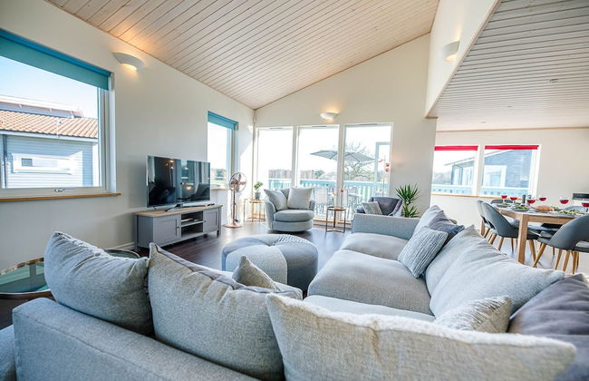 Stargaze, Fritton - Photo 1