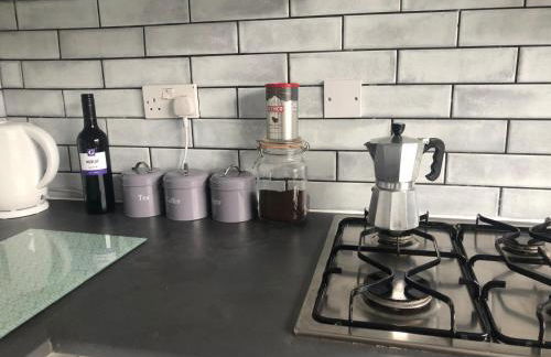 Affordable Luxury 1 Stunning apartment Sunderland close to City centre hospital Crown Works Studio and Nissan - Foto 25