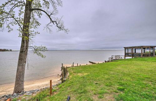 Waterfront Cottage with Private Beach and Deck! - Foto 21