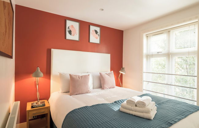 Fitzrovia by Viridian Apartments - Photo 18