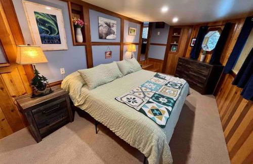 Denali Natl Park 3 Bedroom Home on 5 Acres, hiking and wildlife - Foto 10