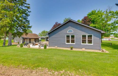 Spacious Massillon Log Cabin with Fire Pit! - Foto 41