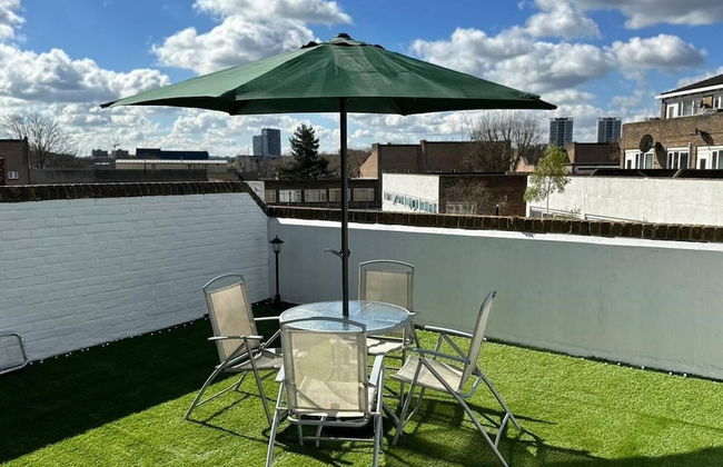 1 Bed Flat Sleeps 2 With Free Parking & Patio - Foto 11