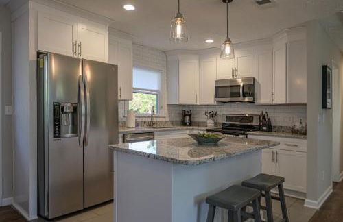 Ranch Style Home & Plenty Of BKYD Space Near KSU - Foto 6