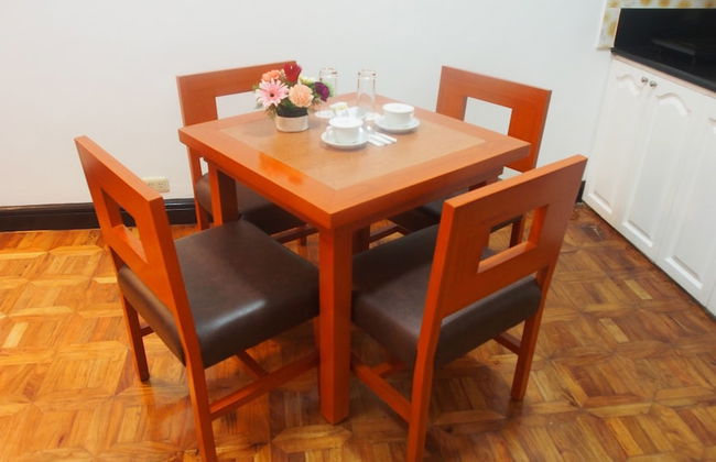 BSA Suites Makati - Foto 18