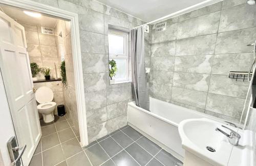 Garden Apartment with Free Parking near Wembley - Foto 4