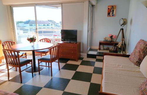 Apartment in Cornouaille near Sandy Beach - Foto 1