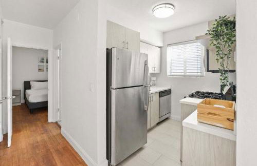 Modern Miami Beach Apt King & Sofa Bed Comfort - Foto 10