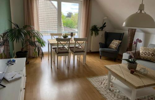 ZWITSCHERNEST Stilvolle helle Ferienwohnung Gästezimmer Monteurwohnung für 1 bis 6 Personen 3 Zimmer 60 qm - Foto 12