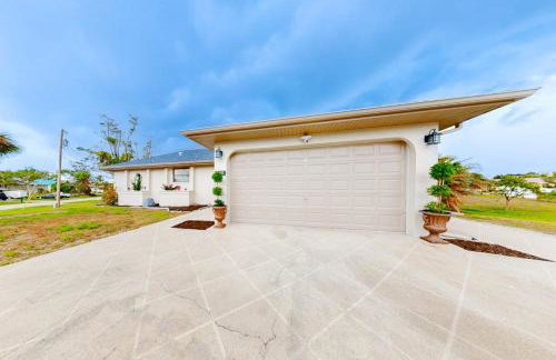 Magnolia Way Retreat - Photo 1