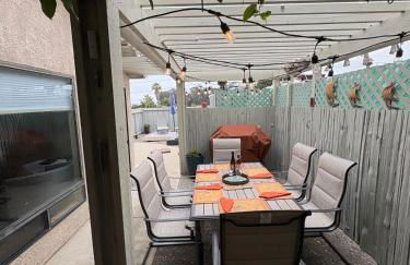 Seaside Garden Escape, A Stroll to the Beach! - Foto 30