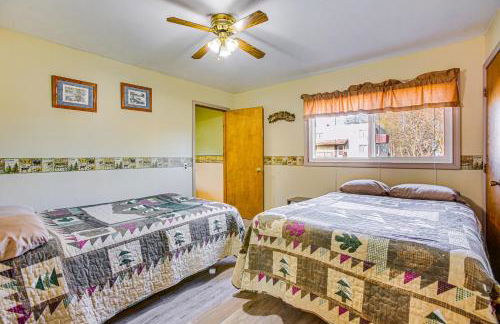 Michigan Manistee River Cabin about 1 Mi to Downtown - Foto 12