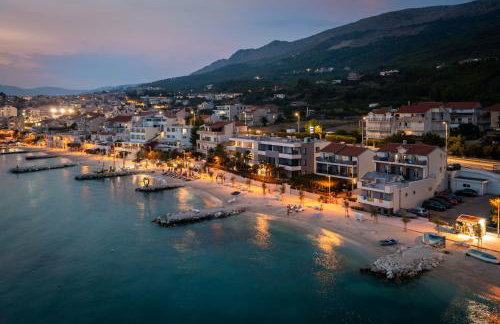 Seaside Luxury Suites - Photo 4