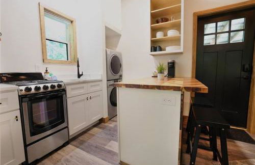 Tiny Tarheel Cozy Retreat Near UNC Tiny House - Photo 6