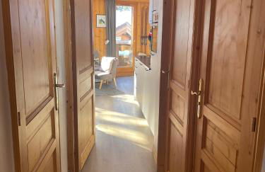 Meribel Centre La Chaudanne, real ski in and out right on slopes, 3 bedrooms 2 bathrooms, newly renovated, Chalet l'Épervière - Foto 10