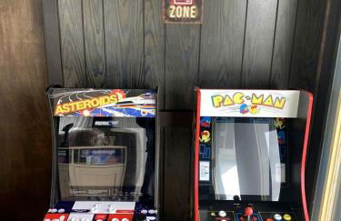 Stunning Cabin Getaway Perfect for Large Groups Situated in Boyne Falls, Michigan - Photo 12