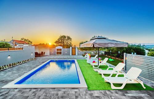 Countryside holiday home - pool - big terrace - Foto 57