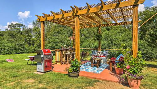 2 Mi to Lake Hamilton! Log Cabin with Cozy Loft - Foto 2