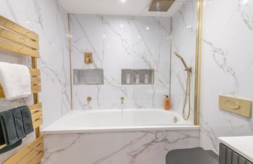 Easter Cosy 4 Bedroom Apartment - Edinburgh - Foto 41