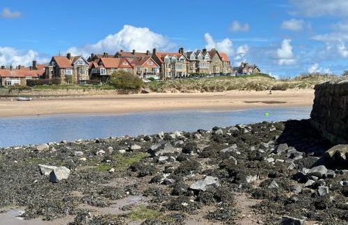 The Hideaway Bureau - Lowlands - Photo 26