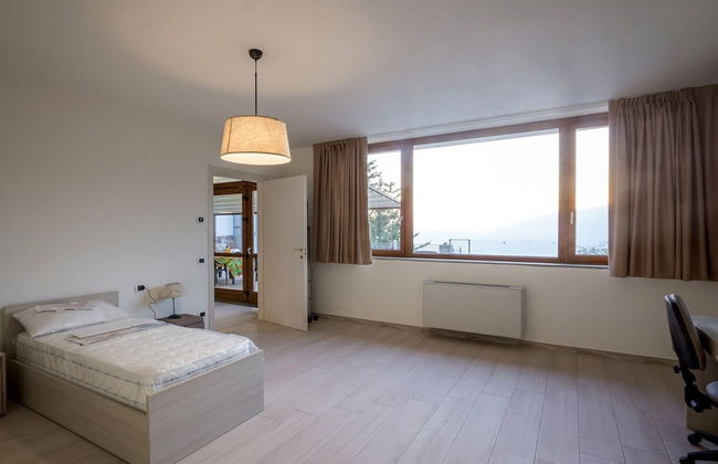 Lakeside Mansion With Pool - Foto 2