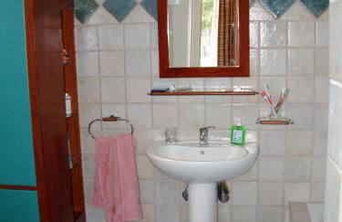 Yellow House Ithaca - Foto 35