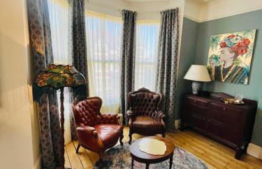 Tranquil Victorian Villa with Hot Tub & Sauna - Foto 23