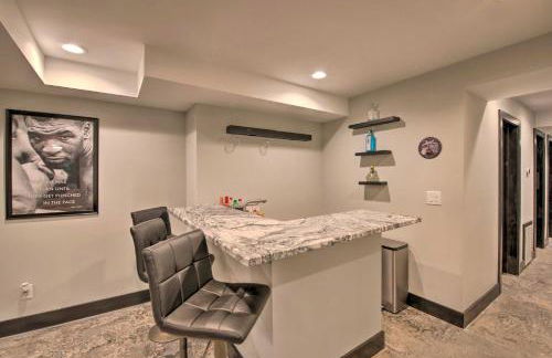 5 Mi to Mercedes-Benz Stadium Stylish ATL Retreat - Foto 3