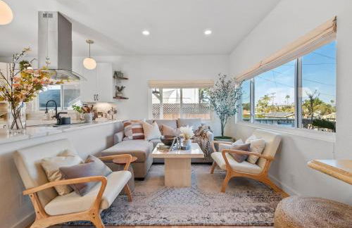 Luxe OB Home, Walk to Beach, Sauna, and Backyard - Photo 3